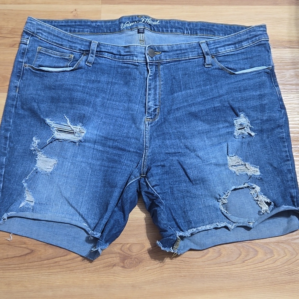 universal thread ripped jean shorts